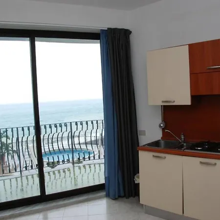 Sporting Club 4* Altavilla Milicia